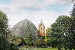 Cabot tower - rubbish