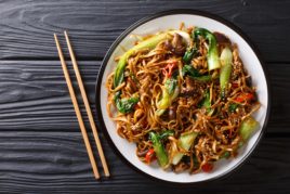 MUSHROOM AND TEMPEH NOODLES