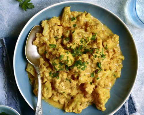 CAULIFLOWER AND COURGETTE CURRY